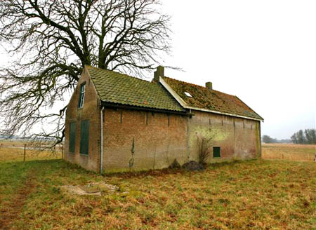 Keetje van Stoop, Turfzakken, Brabantse Biesbosch.  Jacques van der Neut