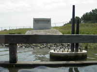 Zware constructie voor brug over de vlij. Copyright Henk van de Graaf.