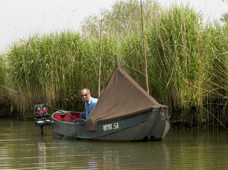 Drijverschuit op het Wantij. Copyright Henk van de Graaf.